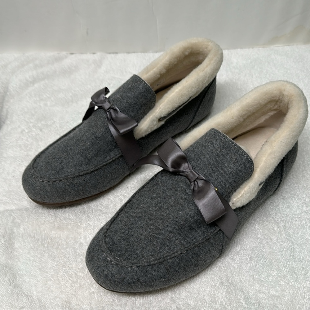Vionic Gray Shirley‎ Slippers Size 9 Wide